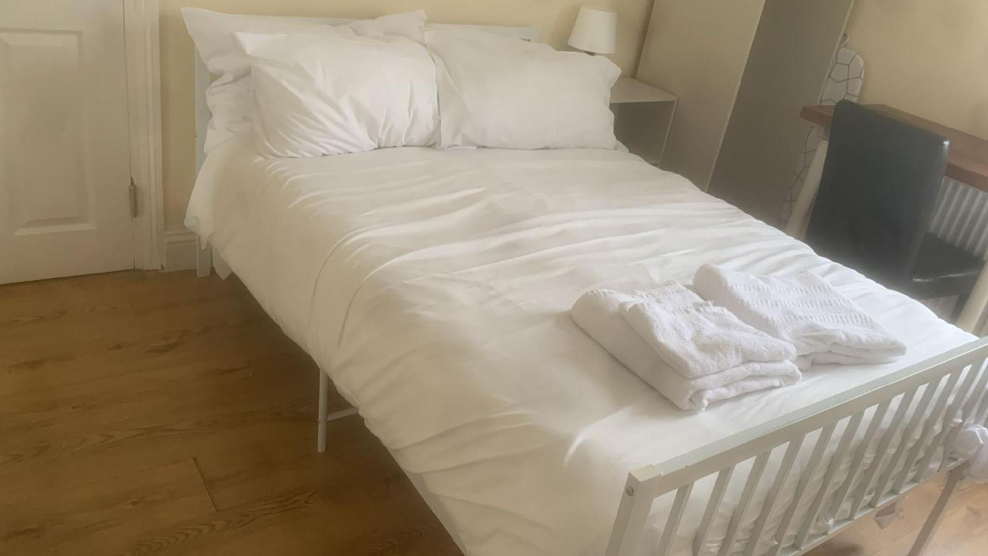 Specious Studio Flats Londra Esterno foto