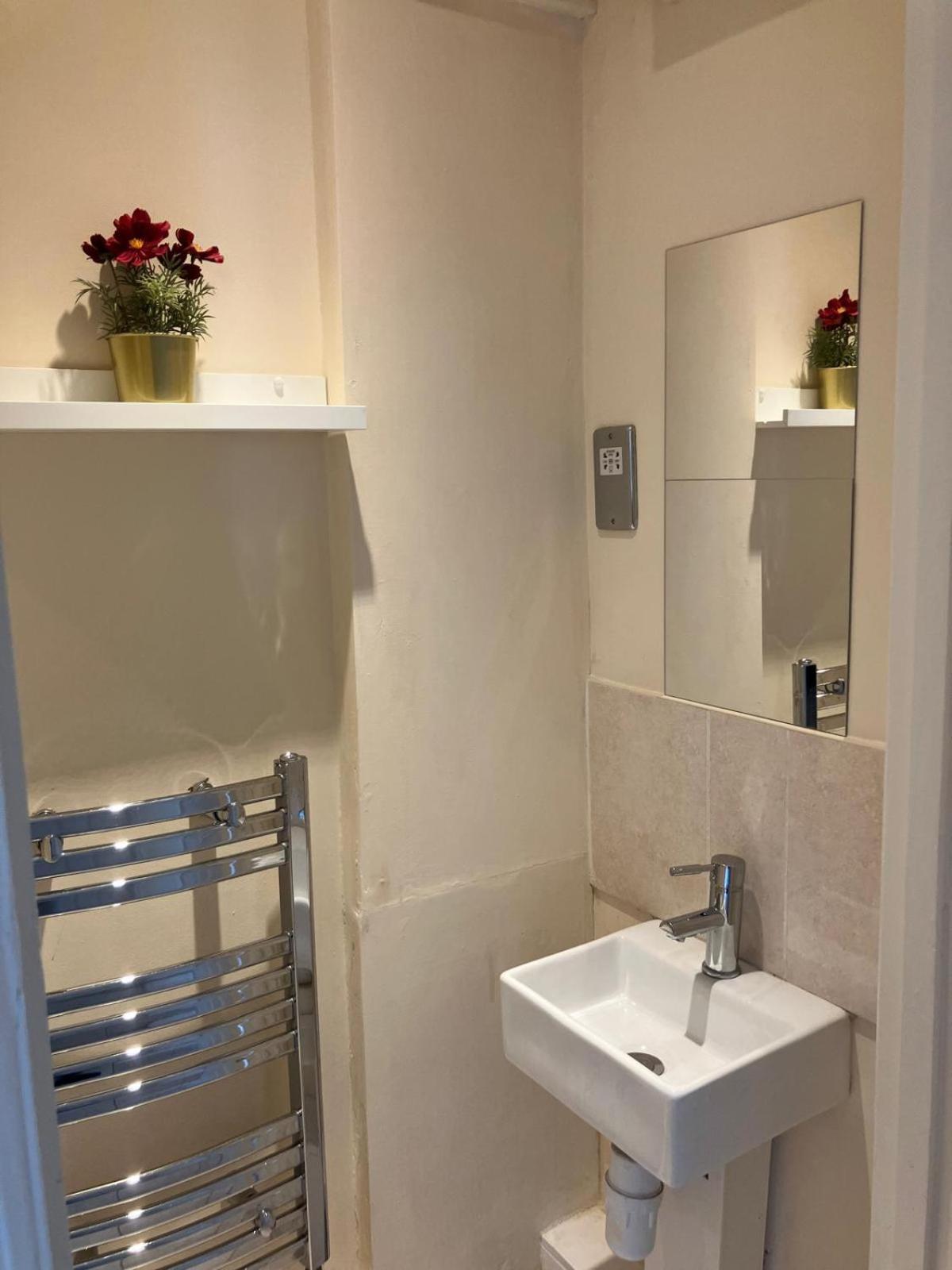 Specious Studio Flats Londra Esterno foto