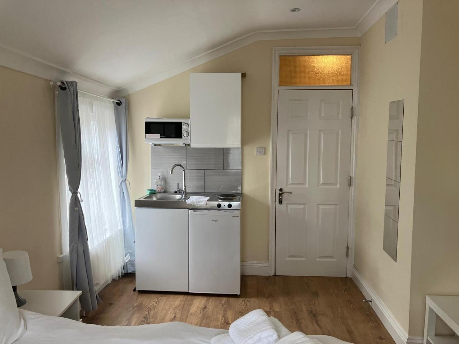 Specious Studio Flats Londra Esterno foto