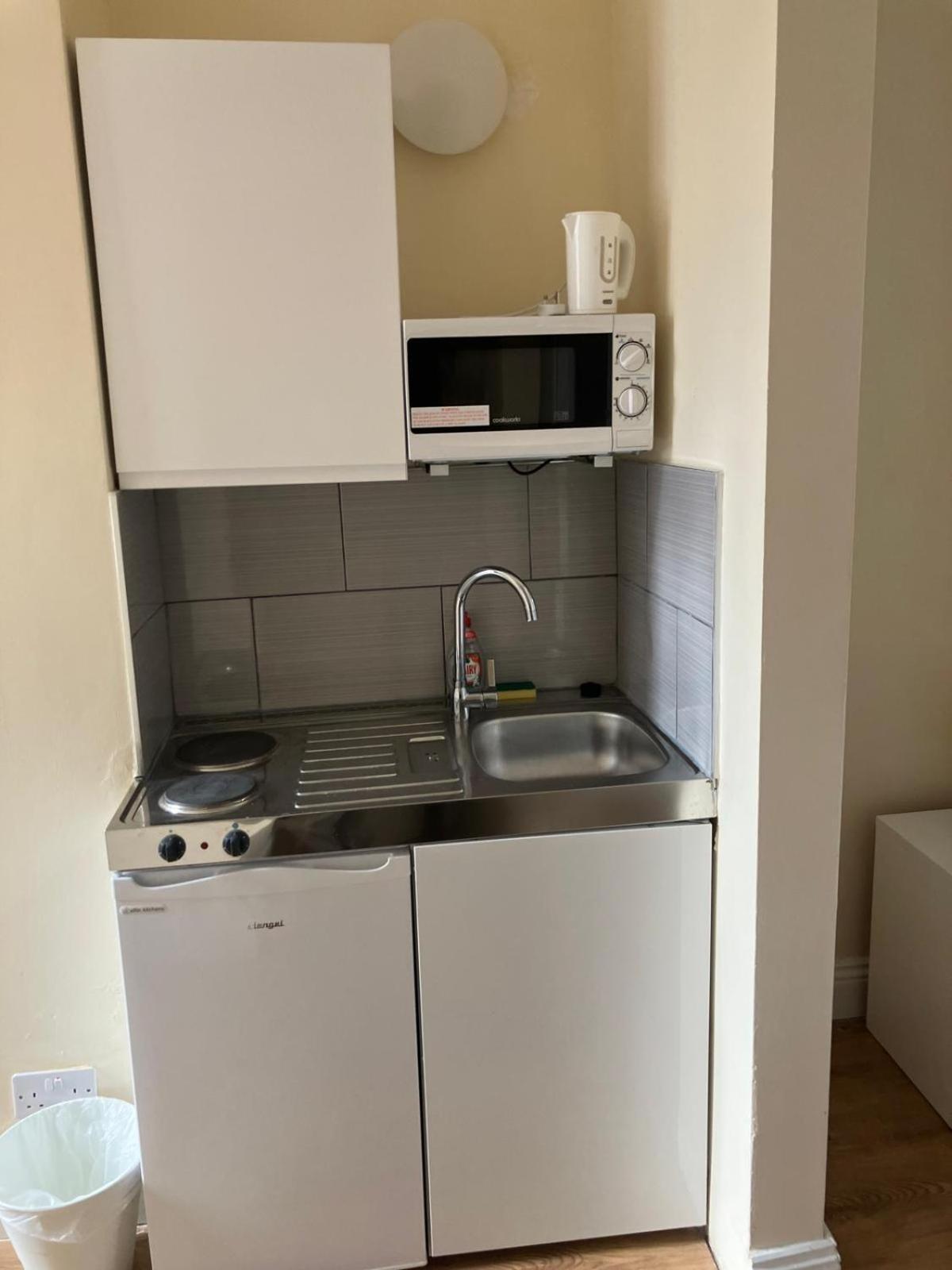 Specious Studio Flats Londra Esterno foto