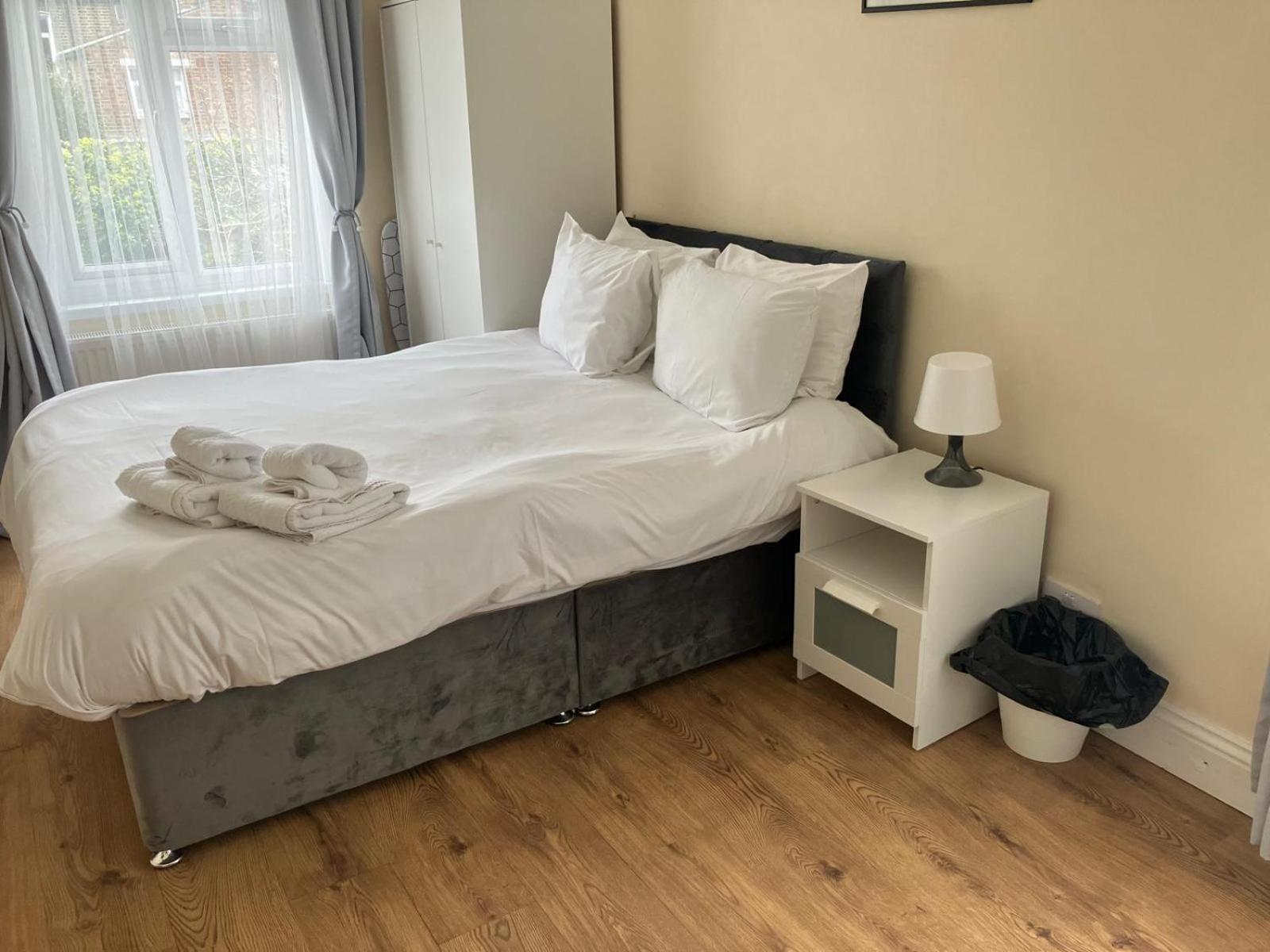 Specious Studio Flats Londra Esterno foto