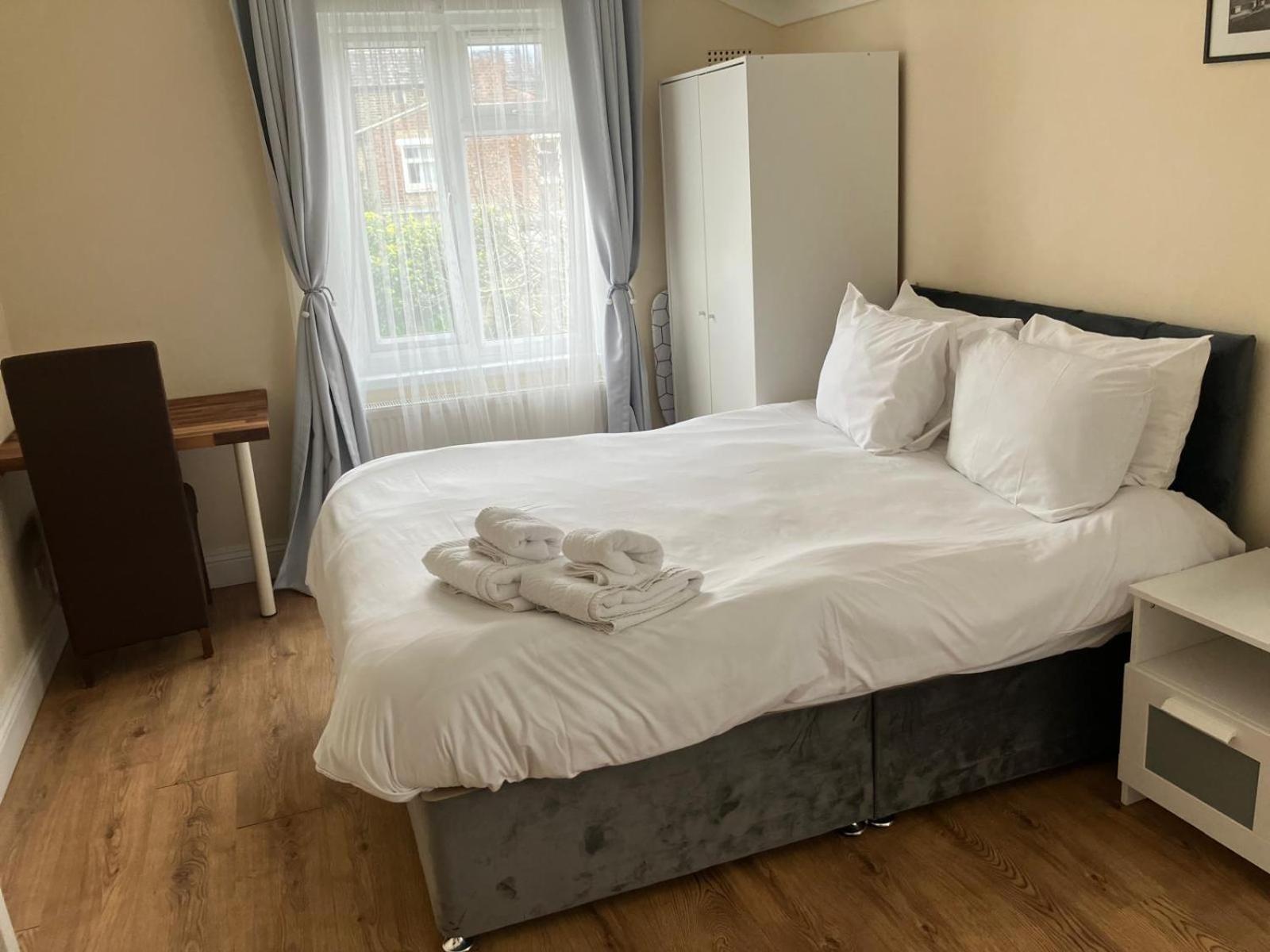 Specious Studio Flats Londra Esterno foto